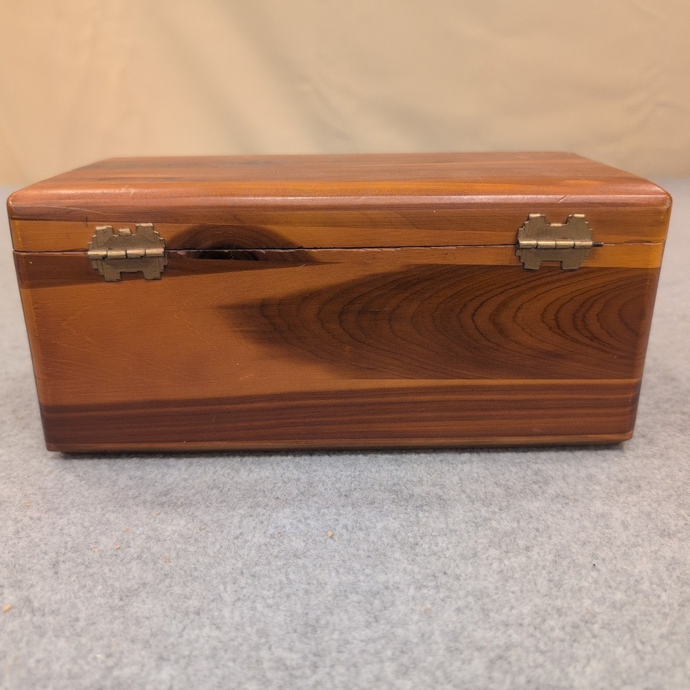 Vintage Lane Cedar Chest Miniature Jewelry Trinket Box Geo Cater Furniture Co - Picture 12 of 15